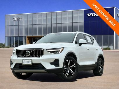 Certified 2025 Volvo XC40 B5 Core