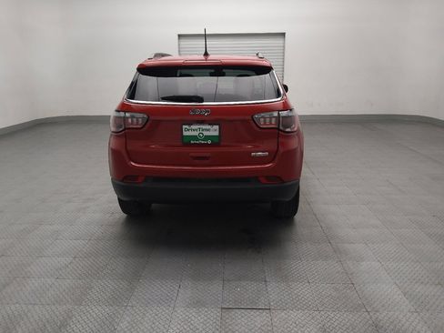 Used 2018 Jeep Compass Latitude w/ Popular Equipment Group FWD image 7