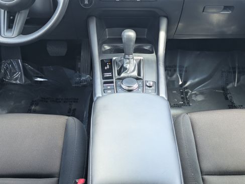 Used 2024 MAZDA MAZDA3 s FWD image 19