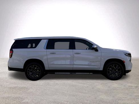 Used 2024 Chevrolet Suburban Premier w/ Premium Package 2 image 10