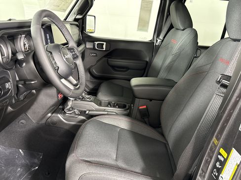 New 2026 Jeep Wrangler Rubicon image 9