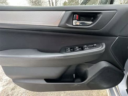 Used 2019 Subaru Legacy 2.5i Premium w/ Popular Package #2A image 16