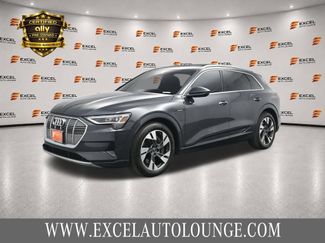 Used 2022 Audi e-tron Premium AWD/4WD video 1