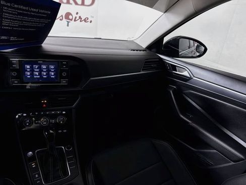 Used 2023 Volkswagen Jetta SE FWD image 27