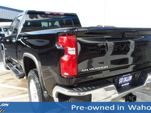 Used 2022 Chevrolet Silverado 2500 LTZ w/ LTZ Convenience Package image 3