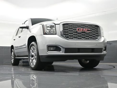Used 2018 GMC Yukon Denali RWD image 31
