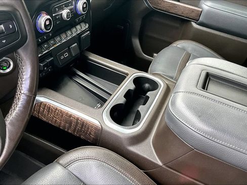 Used 2022 GMC Sierra 1500 Denali w/ Driver Alert Package II AWD/4WD image 14