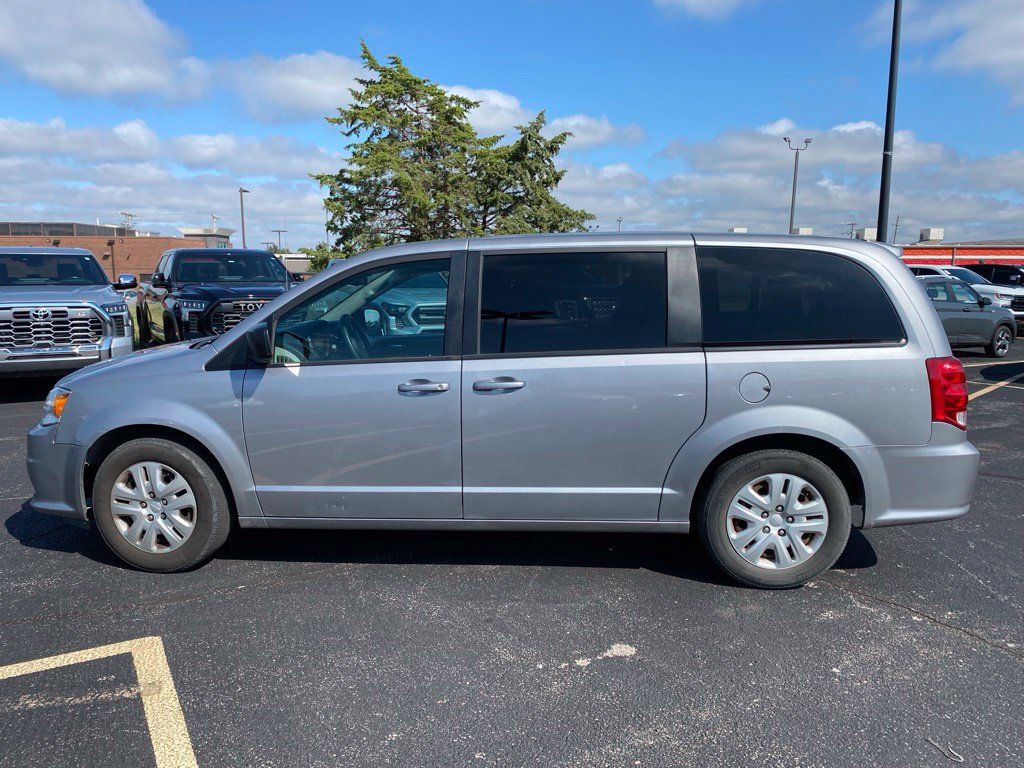 Used 2018 Dodge Grand Caravan SE w/ UConnect Hands-Free Group FWD image 7