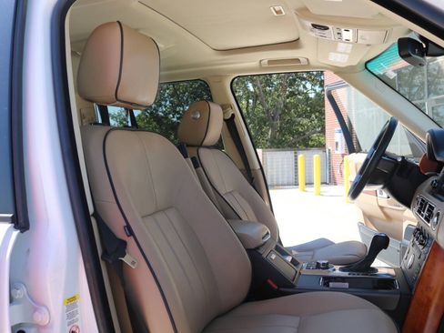 Used 2011 Land Rover Range Rover HSE AWD/4WD image 61