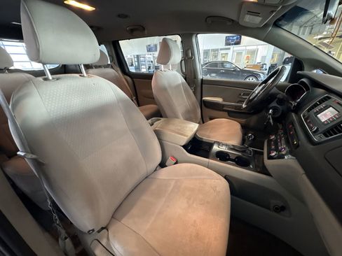 Used 2016 Kia Sedona LX w/ Option Group 020 image 25