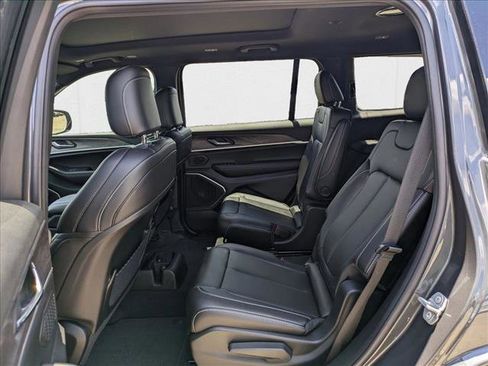 New 2025 Jeep Grand Cherokee L Limited image 14