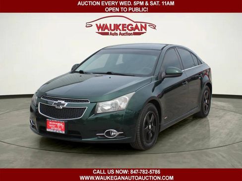 Used 2014 Chevrolet Cruze LT w/ RS Package FWD image 1