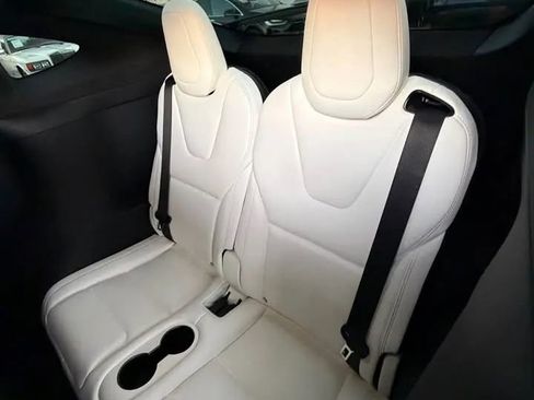 Used 2019 Tesla Model X Performance image 14