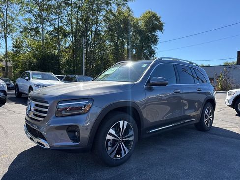 New 2026 Mercedes-Benz GLB 250 4MATIC image 3