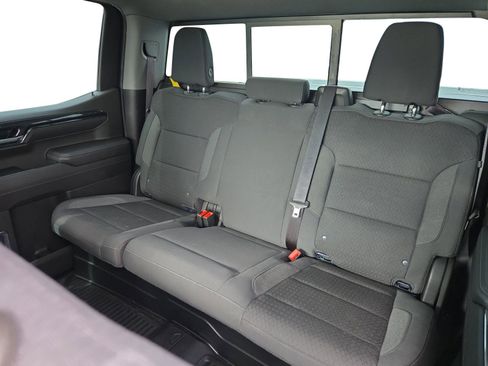 Used 2024 Chevrolet Silverado 1500 LT w/ Z71 Off-Road Package AWD/4WD image 23