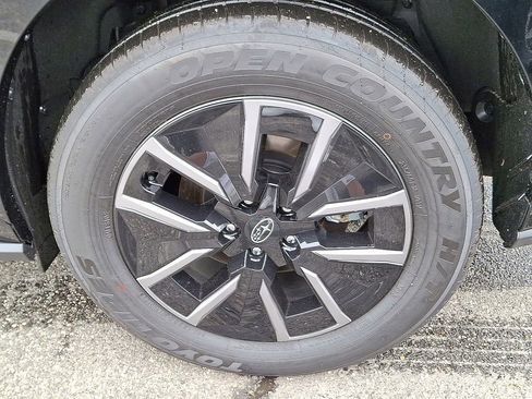 New 2026 Subaru Solterra AWD/4WD image 6