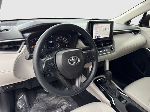 Used 2024 Toyota Corolla Cross L FWD image 18