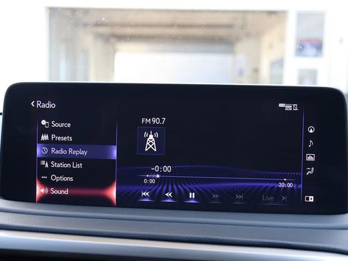 Used 2020 Lexus RX 350L FWD w/ Premium Package image 23