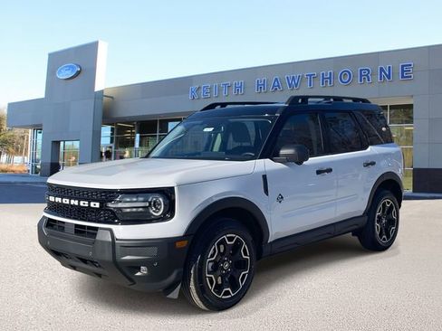 New 2026 Ford Bronco Sport Outer Banks w/ Outer Banks Tech Package+ AWD/4WD image 3