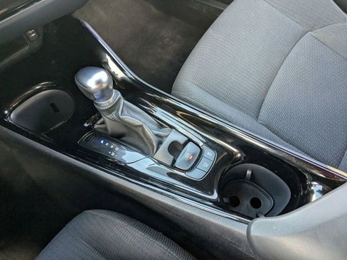 Used 2019 Toyota C-HR LE image 23