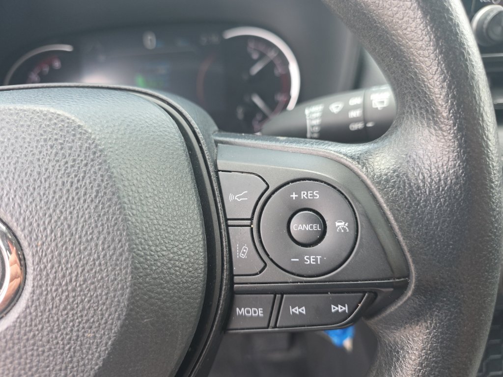 Certified 2024 Toyota RAV4 LE AWD/4WD image 17