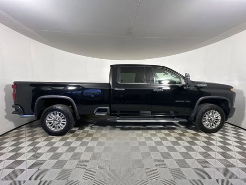 Used 2022 Chevrolet Silverado 3500 High Country w/ Z71 Off-Road Package image 7