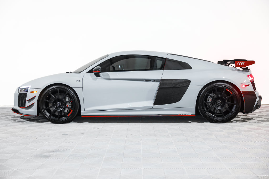Used 2018 Audi R8 V10 plus w/ Full Leather Package AWD/4WD image 14