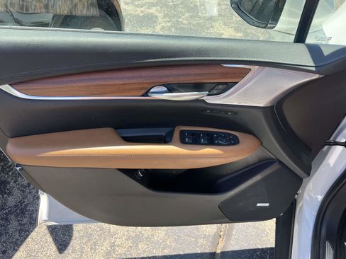Used 2023 Cadillac XT5 Premium Luxury AWD/4WD image 10