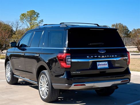 Used 2024 Ford Expedition Limited image 5