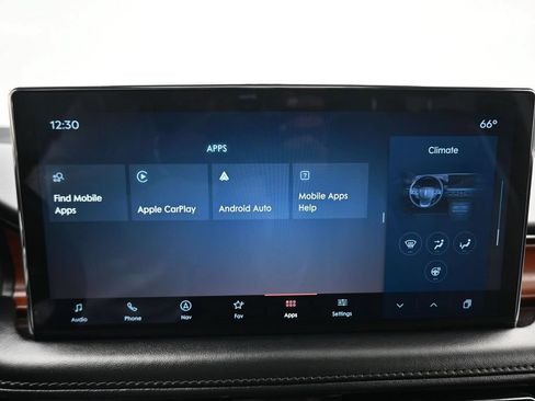 Used 2022 Lincoln Nautilus Reserve w/ Monochromatic Package AWD/4WD image 17