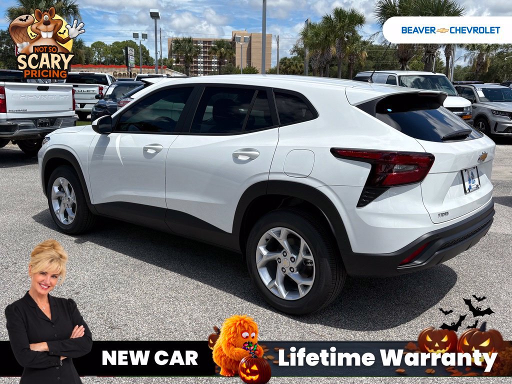 New 2026 Chevrolet Trax LS w/ LS Convenience Package FWD image 5