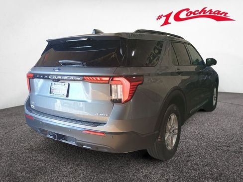 Used 2025 Ford Explorer Active image 21