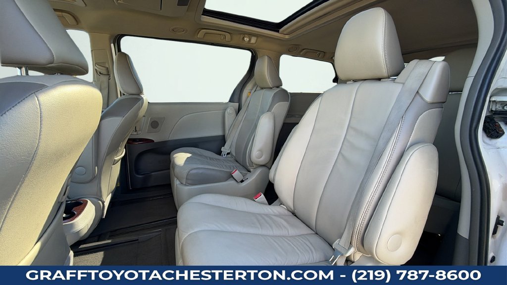 Used 2013 Toyota Sienna Limited w/ Premium Pkg AWD/4WD image 25