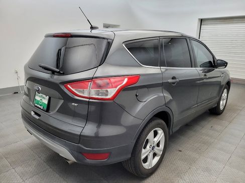 Used 2016 Ford Escape SE FWD image 9