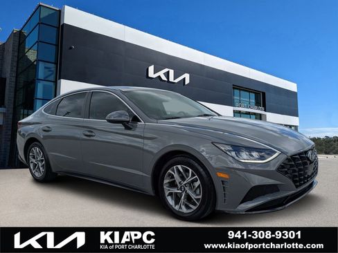 Used 2023 Hyundai Sonata SEL w/ Preferred Accessory Package FWD image 1