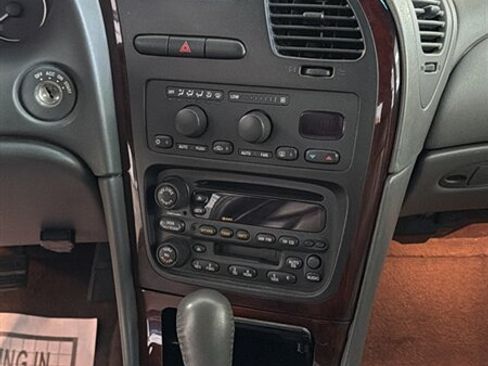 Used 2001 Oldsmobile Aurora 3.5 w/ Convenience Pkg FWD image 21