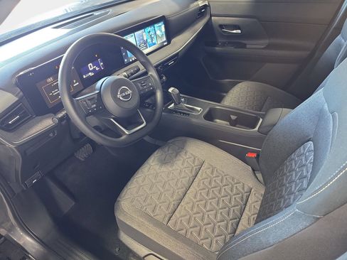 New 2026 Nissan Kicks SV w/ SV Premium Package FWD image 16