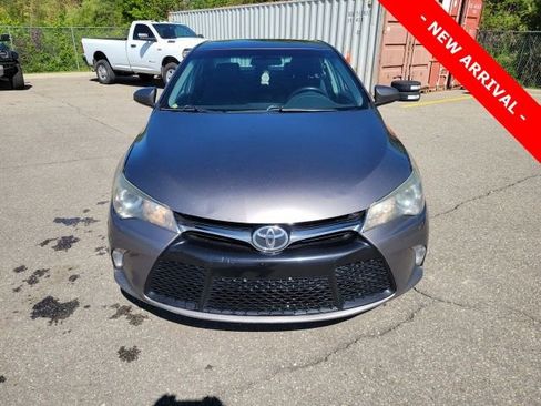 Used 2016 Toyota Camry SE FWD image 8