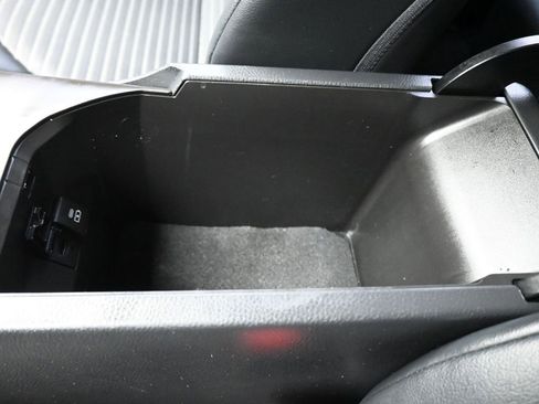 Used 2023 Toyota Camry SE FWD image 22