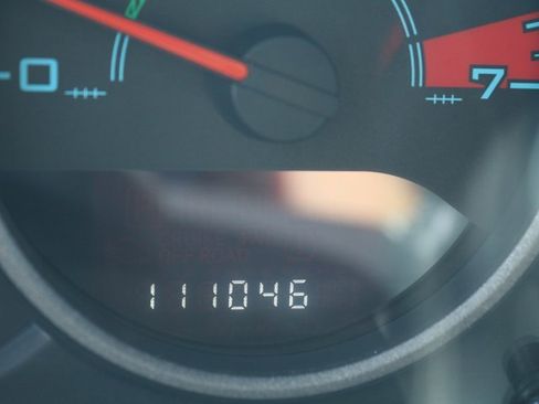 Used 2012 Jeep Wrangler Unlimited Rubicon image 25