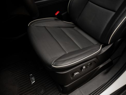 Used 2022 Cadillac Escalade Sport w/ Touring Package AWD/4WD image 61