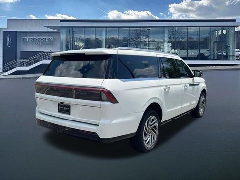 New 2027 Lincoln Navigator L Reserve AWD/4WD image 7