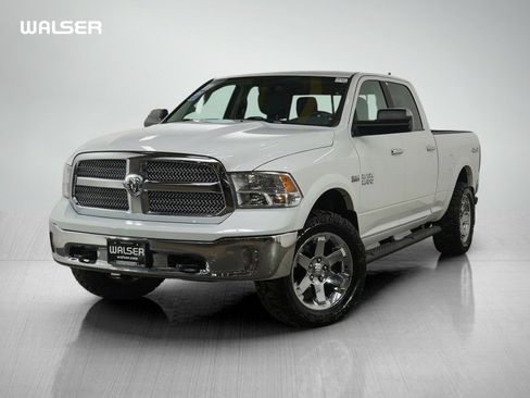 Used 2018 RAM 1500 SLT image 1