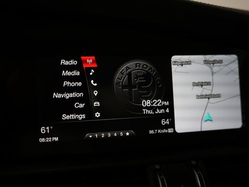 Used 2018 Alfa Romeo Giulia Ti w/ Quick Order Package 22X Lusso AWD/4WD image 21