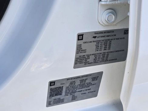 Used 2021 GMC Sierra 3500 Denali w/ Technology Package image 36