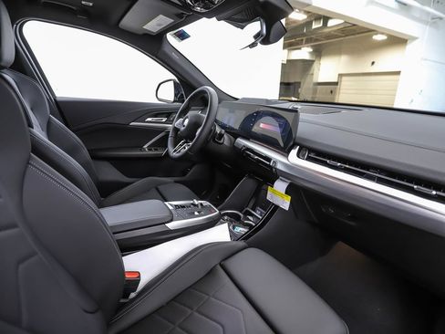 New 2026 BMW X2 xDrive28i w/ Technology Package AWD/4WD image 30