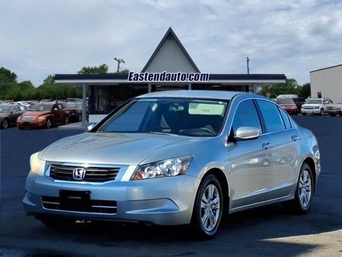 Used 2010 Honda Accord LX-P image 1