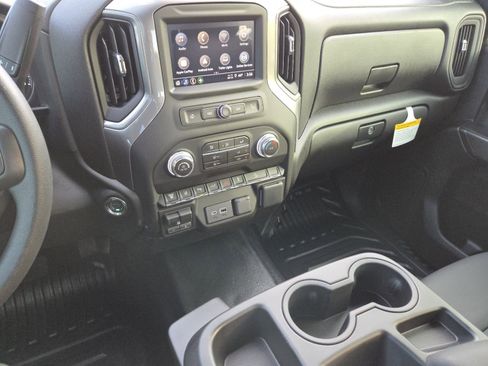 New 2026 GMC Sierra 2500 Pro w/ 1SA Pro Safety Plus Package image 32