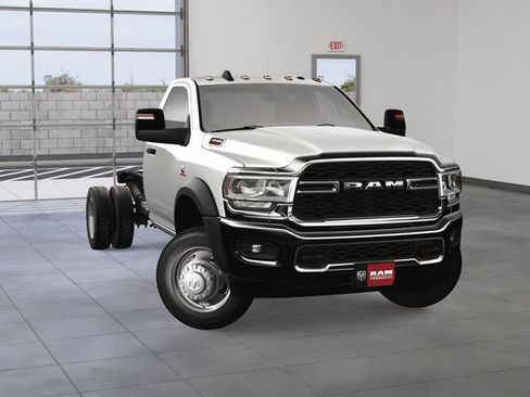 New 2023 RAM 4500 Tradesman RWD image 8