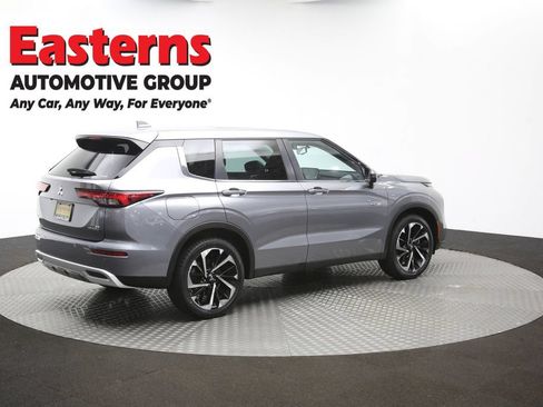 Used 2023 Mitsubishi Outlander SE AWD/4WD image 42